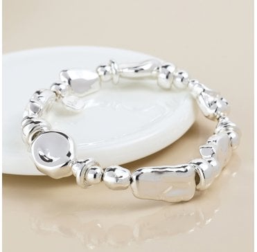 POLISHED SILVER PLATED ORGANIC SHAPED MULTI BEAD STRETCH BRACELET