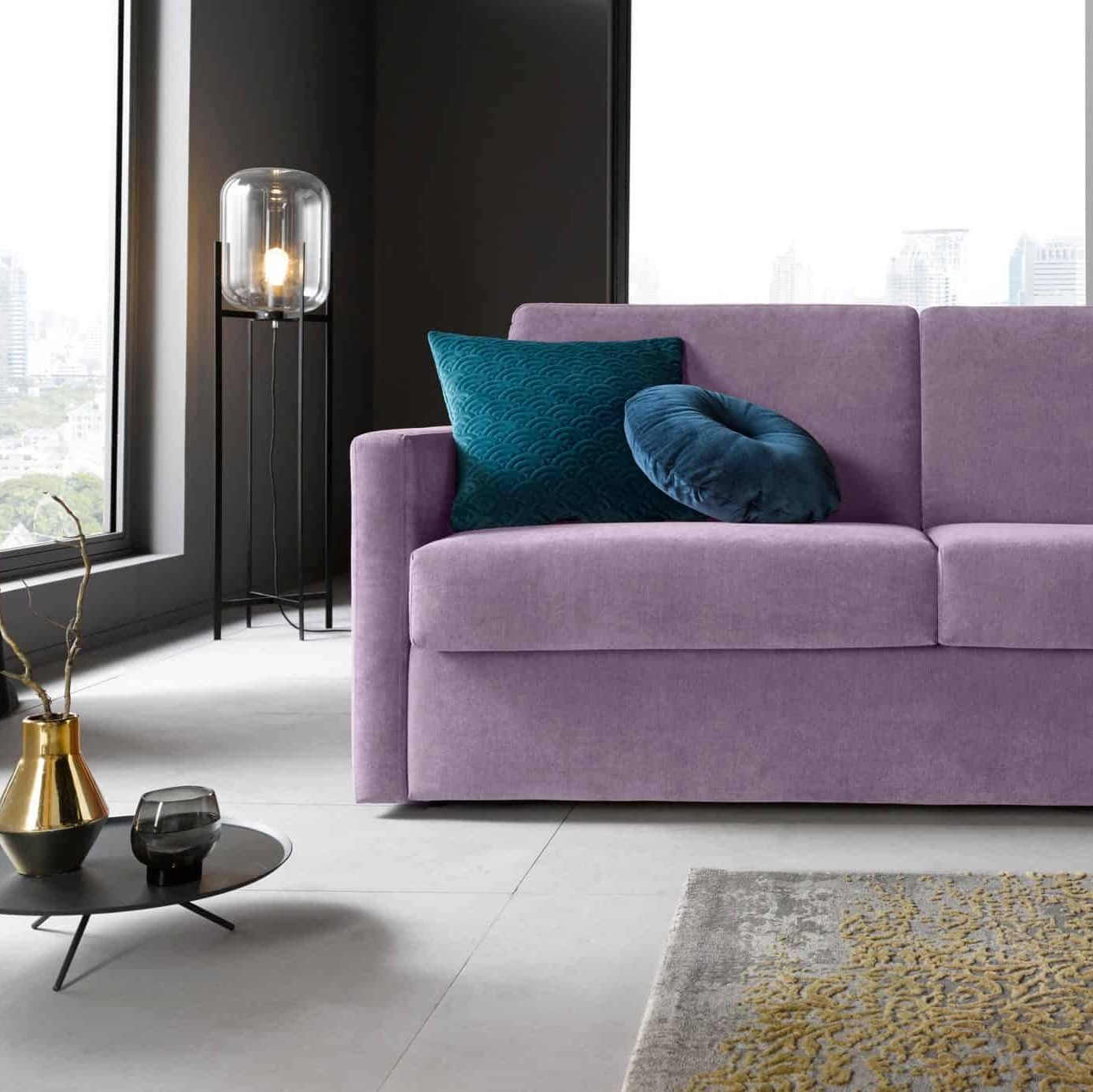 Watch the Silvia sofa bed unfold